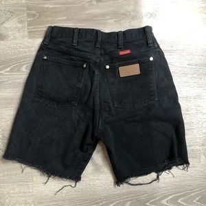 Wrangler cut-off mid length black shorts